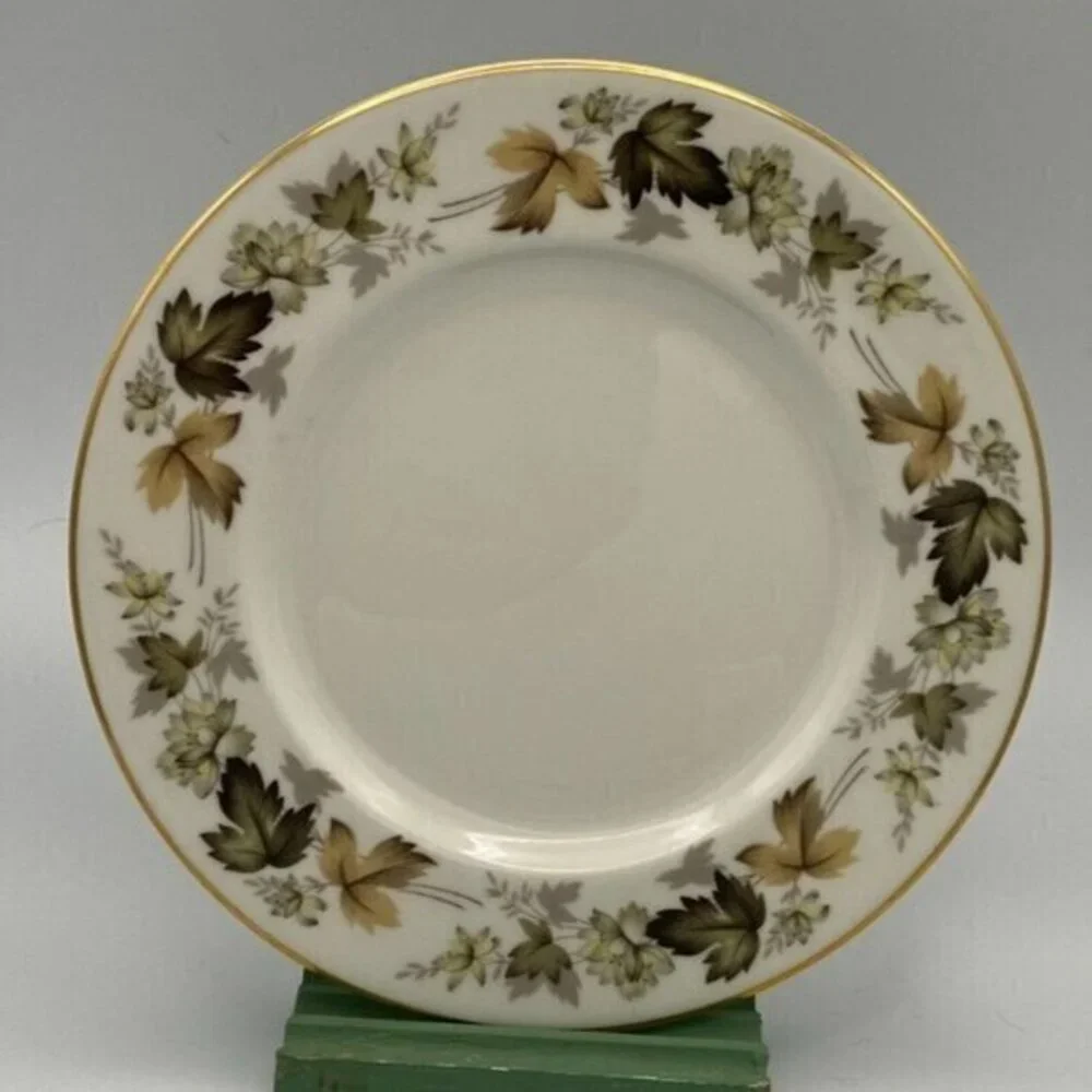 Royal Doulton Larchmont Bread & Butter Appetizer‎ Plate (s) Leaves